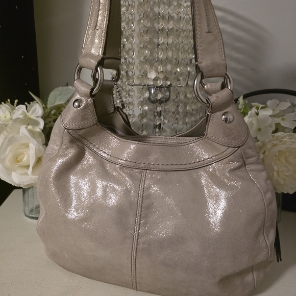 Coach Metallic Cream Shoulder Bag - Picture 2 of 9
